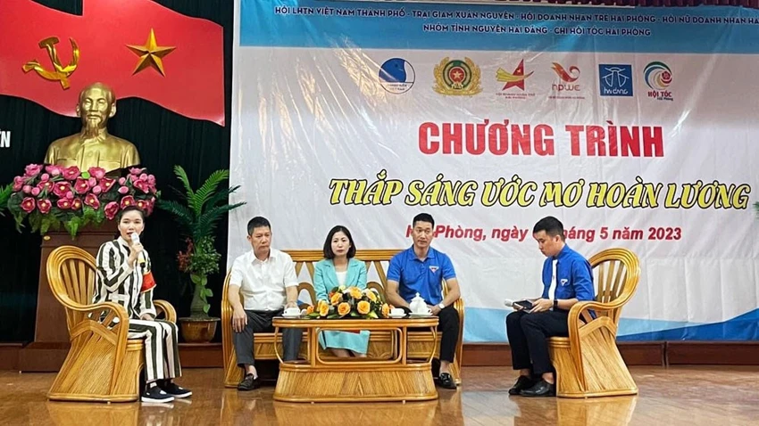 Việc làm, thu nhập và sự tin cậy của cộng đồng là mong muốn của phạm nhân sau thời gian lao động, cải tạo, chấp hành án. Việc làm, thu nhập và sự tin cậy của cộng đồng là mong muốn của phạm nhân sau thời gian lao động, cải tạo, chấp hành án.