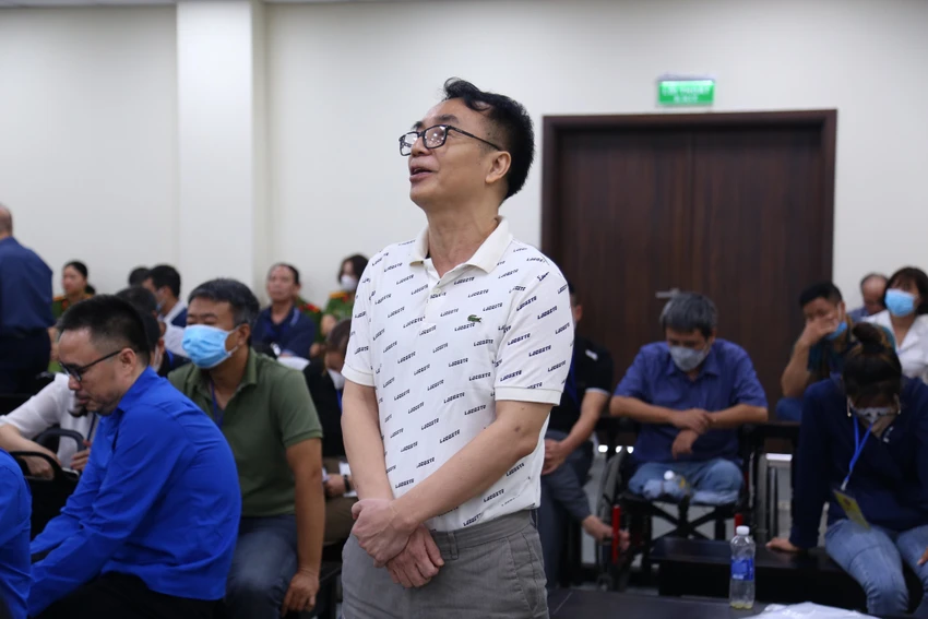 Cựu Cục phó Quản lý thị trường Trần Hùng trong lời nói sau cùng trước HĐXX vẫn khẳng định mình bị oan. Cựu Cục phó Quản lý thị trường Trần Hùng trong lời nói sau cùng trước HĐXX vẫn khẳng định mình bị oan.