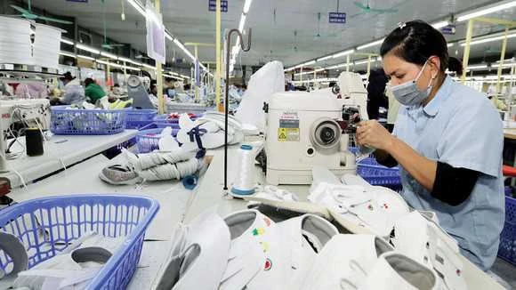 Chỉ số nhà quản trị mua hàng ASEAN vẫn lấp lửng giữa tăng trưởng và suy giảm