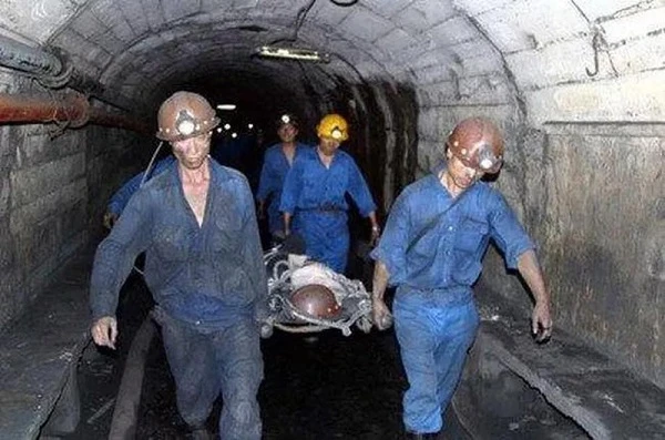 Quảng Ninh tiếp tục xảy ra tai nạn lao động, một thợ mỏ ngạt khí, tử vong