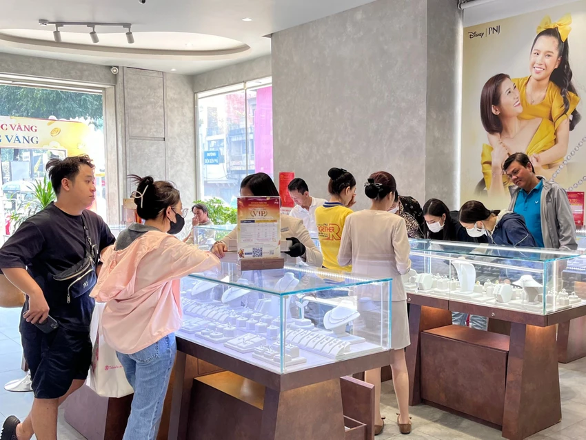 Vàng 999.9 khan hàng toàn tập
