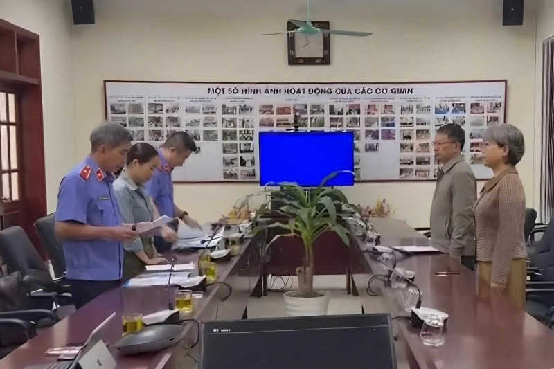 tội xâm phạm hoạt động tư pháp