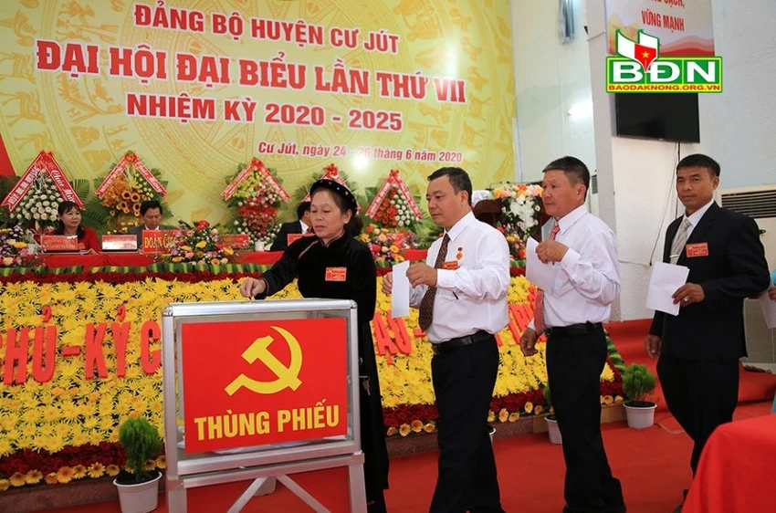 đảng bộ xã