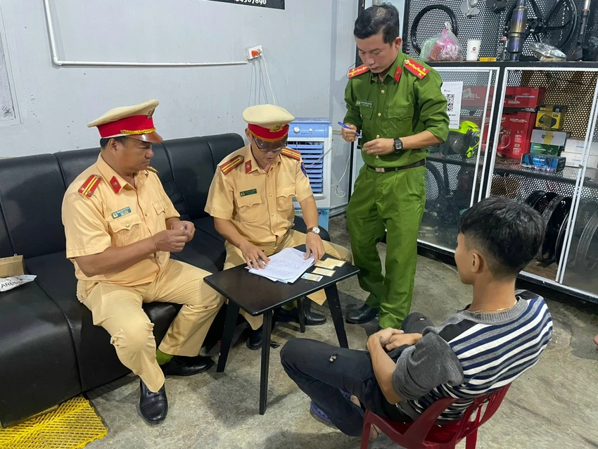 do-che-xe-may-lap.jpg