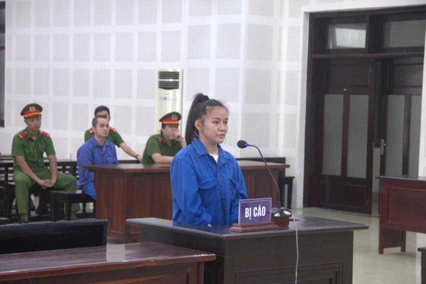 giấy tờ giả.jpg