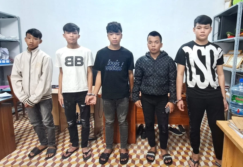bắt giữ người trái pháp luật.jpg