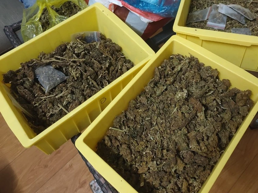 mua-ban-ma-tuy-can-sa.jpg