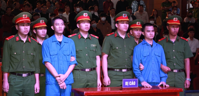 cuop-ngan-hang-tu-hinh-1894-8082.jpg