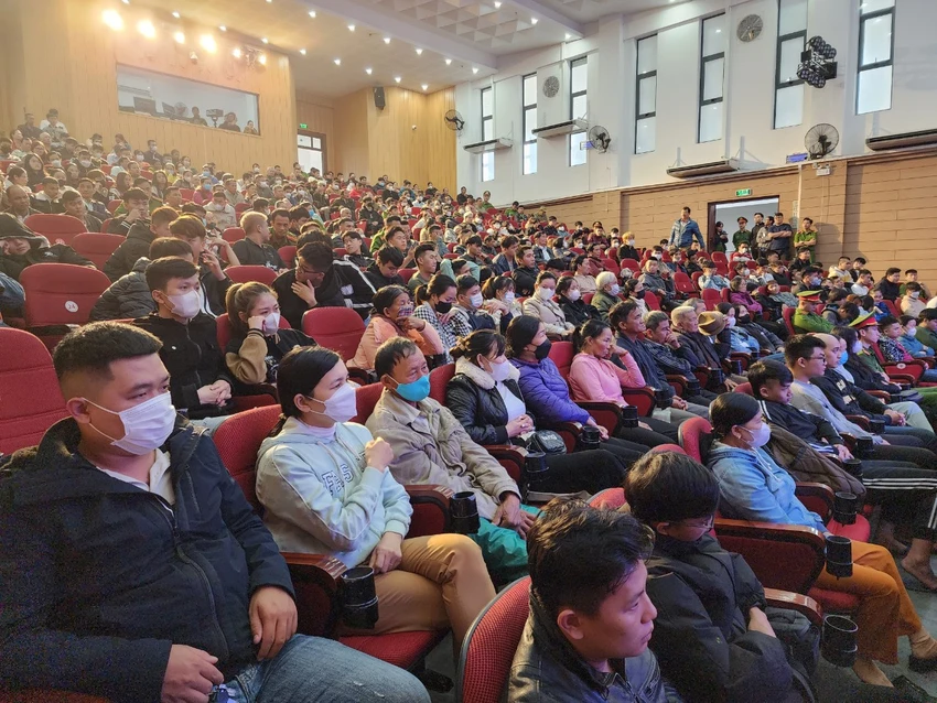cuop-ngan-hang-xem-1489.jpg