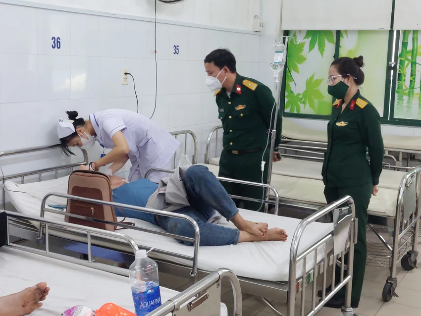 xe khách lao xuống vực