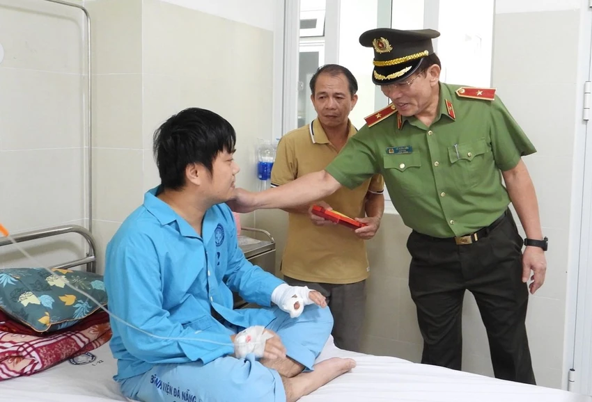 dong-vien.jpg