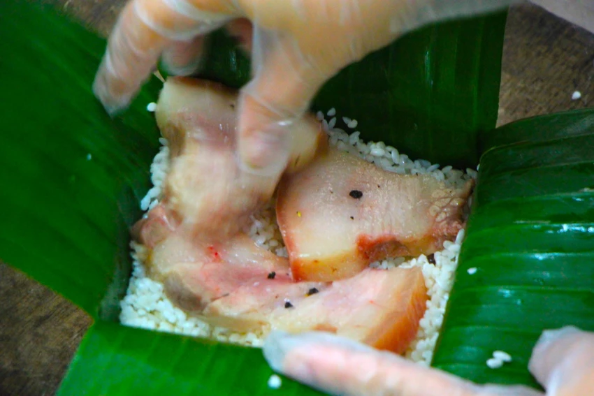 goi-banh-nhan-thit.JPG