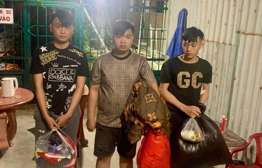 bắt giữ con nợ để ép trả tiền