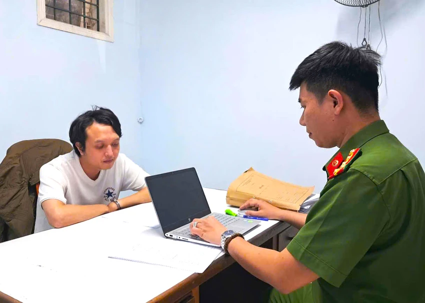 cặp đôi lừa đảo