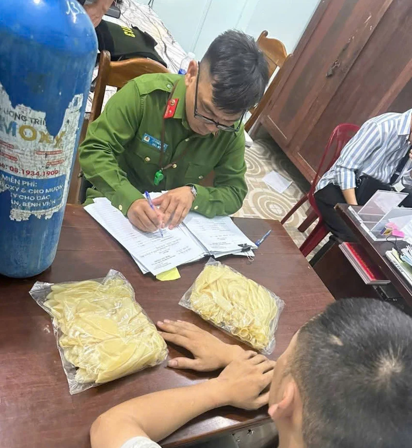 thanh thiếu niên