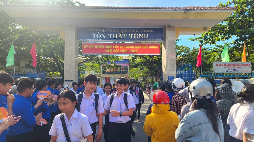 ky-thi-lop-10.jpg