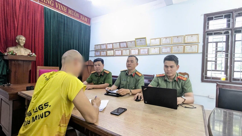 thông tin bịa đặt