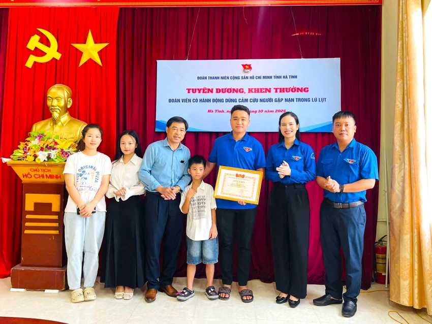 cháu bé 7 tuổi