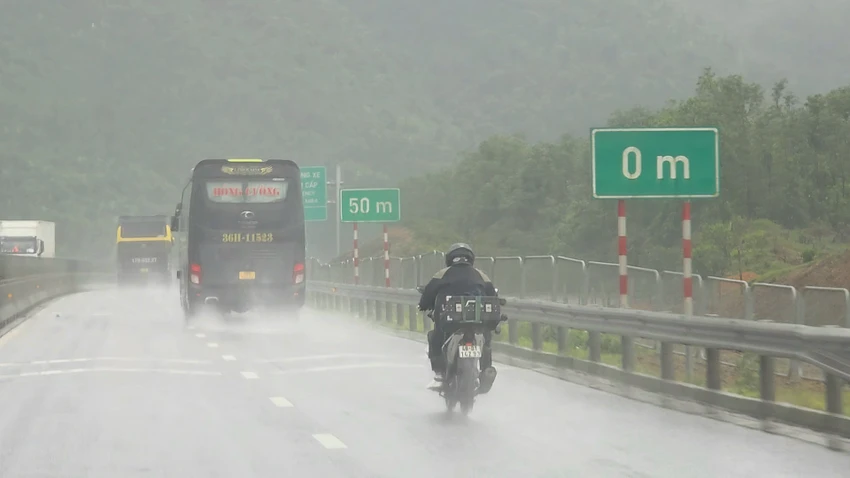 Cao-toc-quang-tri-xe-may.jpg