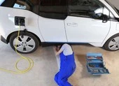 Vì sao người sở hữu ô tô điện phải chấp nhận liên tục thay vỏ xe?