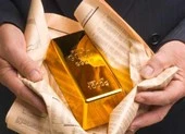 Vàng rớt giá mạnh chỉ còn 49,4 triệu đồng