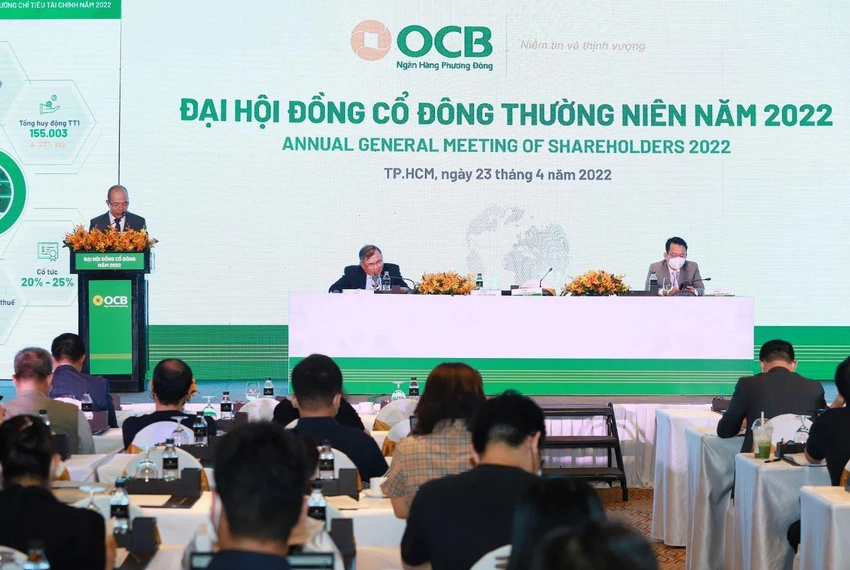 OCB cho biết kiểm soát rất chặt các khoản tín dụng cho FLC và Đại Nam vay. OCB cho biết kiểm soát rất chặt các khoản tín dụng cho FLC và Đại Nam vay.