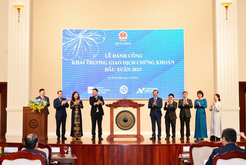 chứng khoán