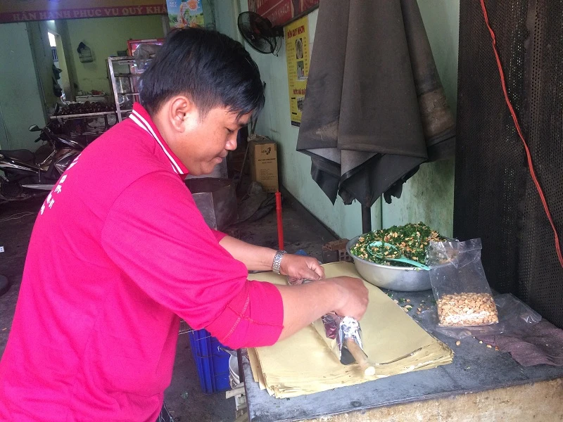 “Phố cá lóc” hốt bạc ngày vía Thần Tài ảnh 8 “Phố cá lóc” hốt bạc ngày vía Thần Tài ảnh 8