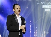 Duy Mạnh kể về những lần biểu diễn xuyên Tết phục vụ kiều bào