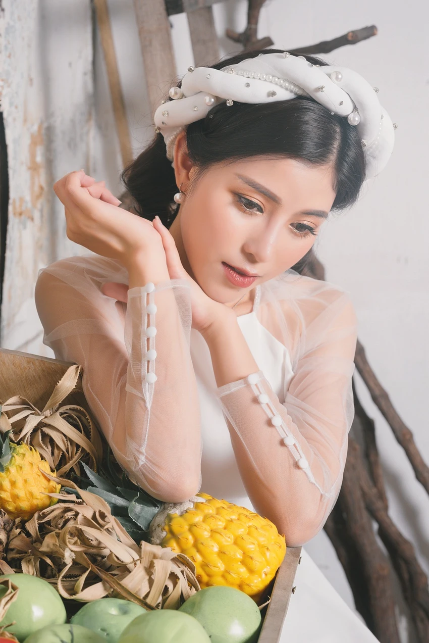 Quán quân The voice diện áo dài với vẻ đẹp ngọt ngào đón xuân ảnh 5 Quán quân The voice diện áo dài với vẻ đẹp ngọt ngào đón xuân ảnh 5