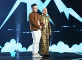 Nghệ sĩ Hoàng Sơn khó chịu với MC Dương Lâm vì ghế nóng 