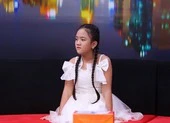 Cô bé 10 tuổi chịu đả kích từ những lần đánh mắng của anh trai