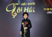 Danh ca Giao Linh từng làm soát vé cho hãng hàng không Việt Nam