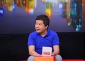 Hoàng Mèo chia sẻ cho con nhỏ chơi điện thoại là hại con