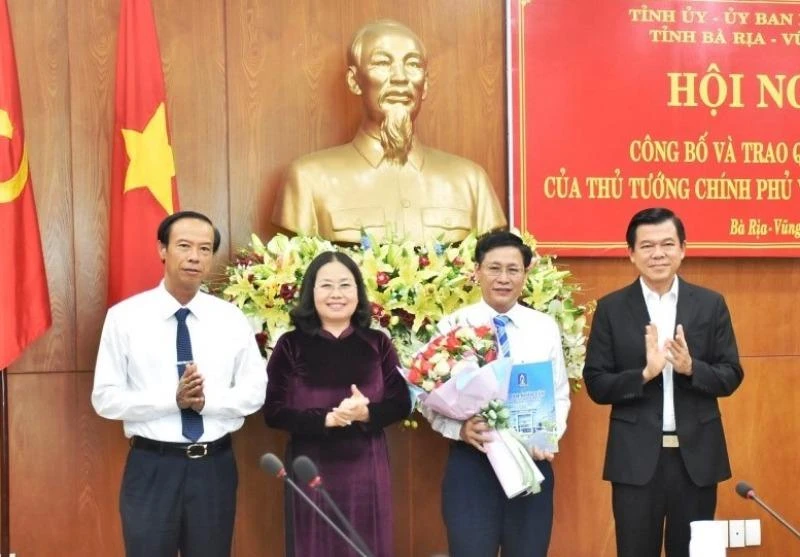 Ban Bí thư chỉ định, điều động nhiều nhân sự cấp cao ảnh 2