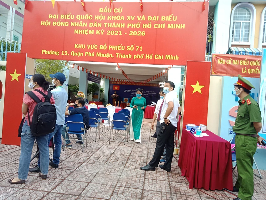 Hơn 69 triệu cử tri cả nước đi bầu cử ảnh 96 Hơn 69 triệu cử tri cả nước đi bầu cử ảnh 96