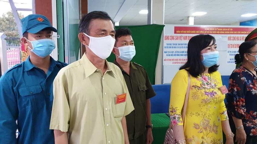 Hơn 69 triệu cử tri cả nước đi bầu cử ảnh 39 Hơn 69 triệu cử tri cả nước đi bầu cử ảnh 39