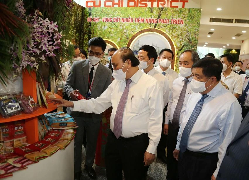 Hàng tỉ USD đầu tư vào Củ Chi, Hóc Môn: Mở rộng không gian phát triển TP.HCM ảnh 2 Hàng tỉ USD đầu tư vào Củ Chi, Hóc Môn: Mở rộng không gian phát triển TP.HCM ảnh 2