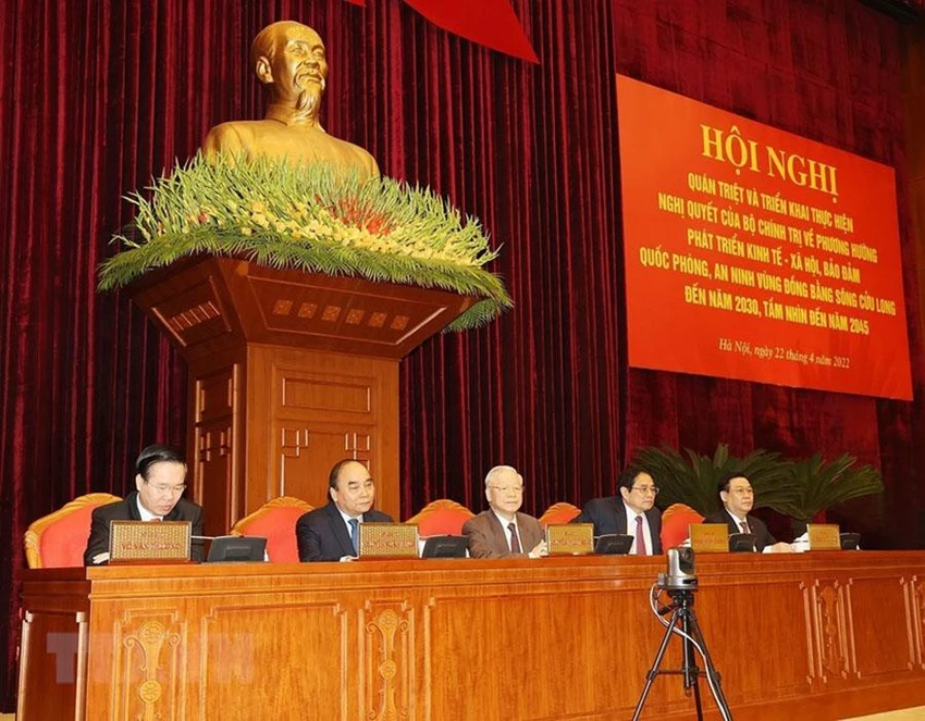 Tổng Bí thư Nguyễn Phú Trọng cùng các lãnh đạo Đảng, Nhà nước chủ trì hội nghị. Ảnh: TTXVN Tổng Bí thư Nguyễn Phú Trọng cùng các lãnh đạo Đảng, Nhà nước chủ trì hội nghị. Ảnh: TTXVN