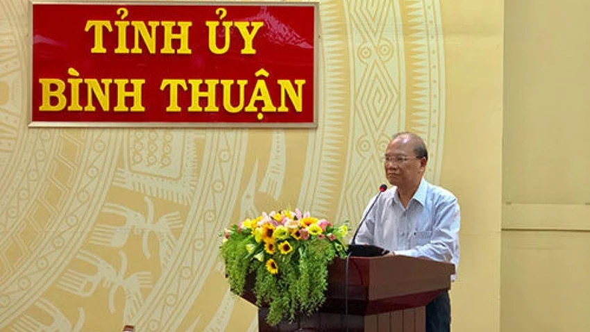 Bộ Chính trị quyết định thi hành kỷ luật Cảnh cáo đối với ông Nguyễn Mạnh Hùng nguyên Uỷ viên Trung ương Đảng, nguyên Bí thư Tỉnh uỷ (nhiệm kỳ 2015 - 2020); nguyên Phó Bí thư thường trực Tỉnh uỷ Bình Thuận (nhiệm kỳ 2010 - 2015). Ảnh: Báo Bình Thuận Bộ Chính trị quyết định thi hành kỷ luật Cảnh cáo đối với ông Nguyễn Mạnh Hùng nguyên Uỷ viên Trung ương Đảng, nguyên Bí thư Tỉnh uỷ (nhiệm kỳ 2015 - 2020); nguyên Phó Bí thư thường trực Tỉnh uỷ Bình Thuận (nhiệm kỳ 2010 - 2015). Ảnh: Báo Bình Thuận