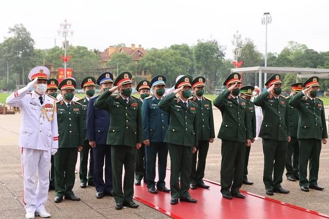 Đoàn đại biểu Quân đội nhân dân Việt Nam viếng Chủ tịch Hồ Chí Minh. Ảnh: VGP Đoàn đại biểu Quân đội nhân dân Việt Nam viếng Chủ tịch Hồ Chí Minh. Ảnh: VGP
