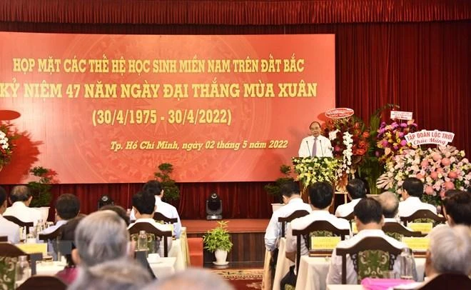 Chủ tịch nước Nguyễn Xuân Phúc phát biểu tại buổi họp mặt. Ảnh: TTXVN Chủ tịch nước Nguyễn Xuân Phúc phát biểu tại buổi họp mặt. Ảnh: TTXVN