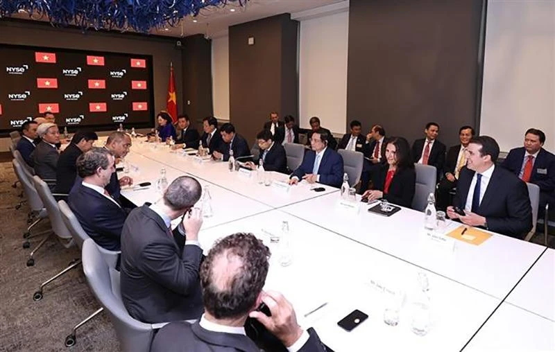 Thủ tướng Phạm Minh Chính dự Tọa đàm bàn tròn với CEO một số tập đoàn/quỹ đầu tư niêm yết trên NYSE. Ảnh:TTXVN Thủ tướng Phạm Minh Chính dự Tọa đàm bàn tròn với CEO một số tập đoàn/quỹ đầu tư niêm yết trên NYSE. Ảnh:TTXVN