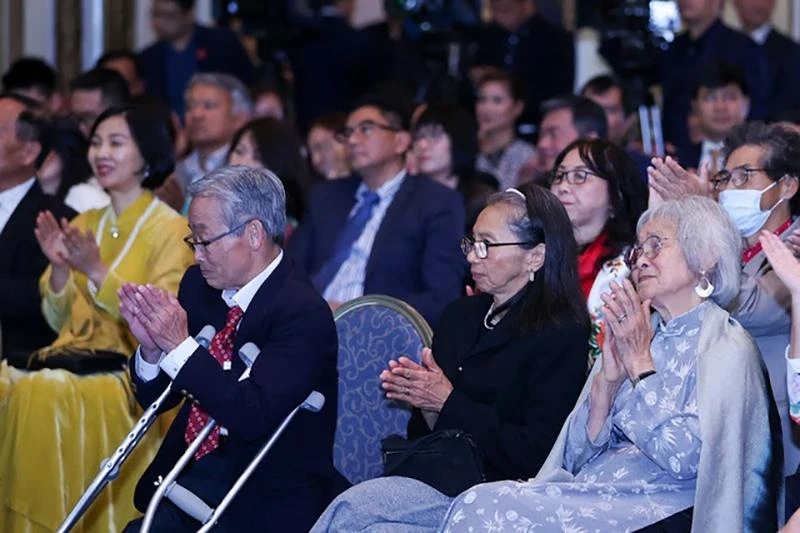 Đa phần người Việt tại Mỹ đều dành tình cảm tha thiết cho quê hương. Ảnh: VGP Đa phần người Việt tại Mỹ đều dành tình cảm tha thiết cho quê hương. Ảnh: VGP