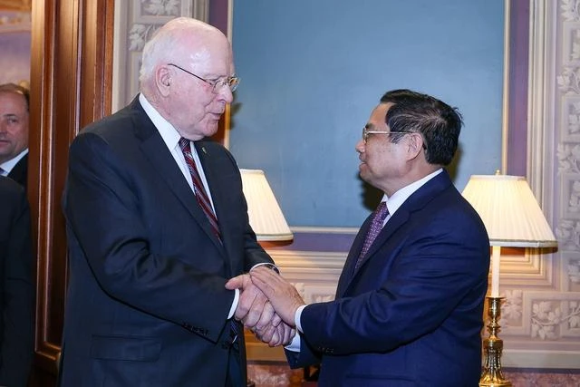 Thủ tướng Chính phủ Phạm Minh Chính và Chủ tịch Thường trực Thượng viện Mỹ Patrick Leahy. Ảnh: VGP Thủ tướng Chính phủ Phạm Minh Chính và Chủ tịch Thường trực Thượng viện Mỹ Patrick Leahy. Ảnh: VGP