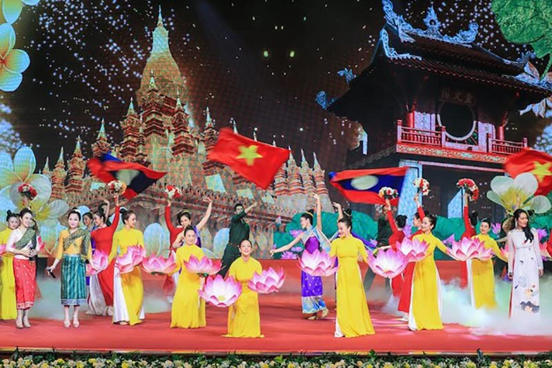 Chương trình văn nghệ tại Lễ kỷ niệm. Ảnh: VGP Chương trình văn nghệ tại Lễ kỷ niệm. Ảnh: VGP