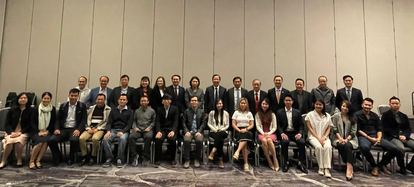 Các trí thức trẻ, doanh nghiệp khởi nghiệp tại Mỹ chụp hình lưu niệm cùng đoàn công tác TP.HCM. Ảnh: NGỌC DIỄM (SGGP) Các trí thức trẻ, doanh nghiệp khởi nghiệp tại Mỹ chụp hình lưu niệm cùng đoàn công tác TP.HCM. Ảnh: NGỌC DIỄM (SGGP)