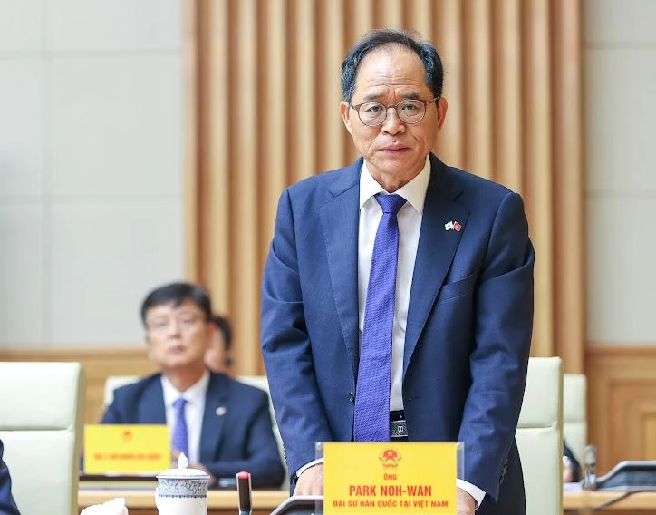 Đại sứ Hàn Quốc tại Việt Nam Park Noh-wan bày tỏ ấn tượng trước sự điều hành của Chính phủ Việt Nam thời gian qua. Ảnh: VGP Đại sứ Hàn Quốc tại Việt Nam Park Noh-wan bày tỏ ấn tượng trước sự điều hành của Chính phủ Việt Nam thời gian qua. Ảnh: VGP