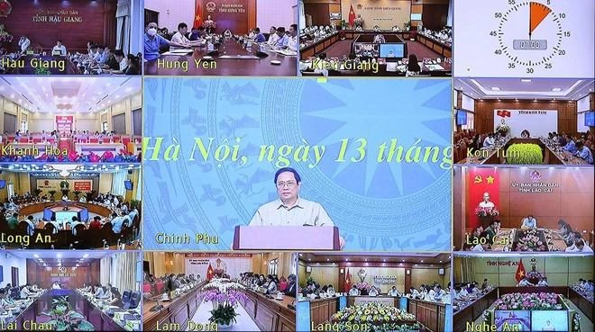 Quang cảnh toàn phiên họp tại đầu cầu Chính phủ. Ảnh: TTXVN Quang cảnh toàn phiên họp tại đầu cầu Chính phủ. Ảnh: TTXVN