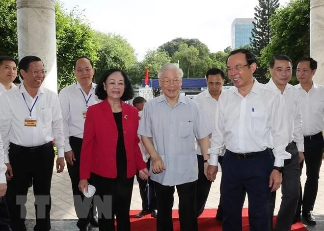 Tổng Bí thư Nguyễn Phú Trọng đến làm việc với Ban Thường vụ Thành ủy và lãnh đạo chủ chốt TP.HCM. Ảnh: TTXVN Tổng Bí thư Nguyễn Phú Trọng đến làm việc với Ban Thường vụ Thành ủy và lãnh đạo chủ chốt TP.HCM. Ảnh: TTXVN